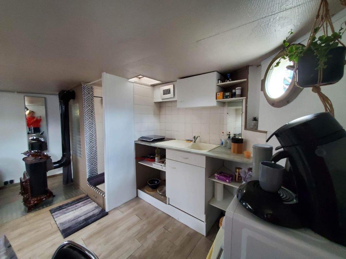 Peniche "Louise Michel" Sejournez Dans L'Appartement Du Capitaine, Offrez Vous Une Experience Inoubliable Au Fil De L'Eau Douai Exteriör bild