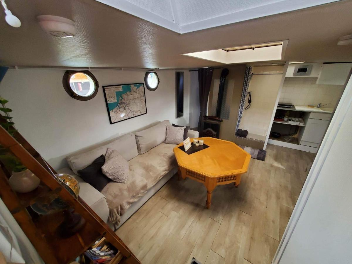 Peniche "Louise Michel" Sejournez Dans L'Appartement Du Capitaine, Offrez Vous Une Experience Inoubliable Au Fil De L'Eau Douai Exteriör bild