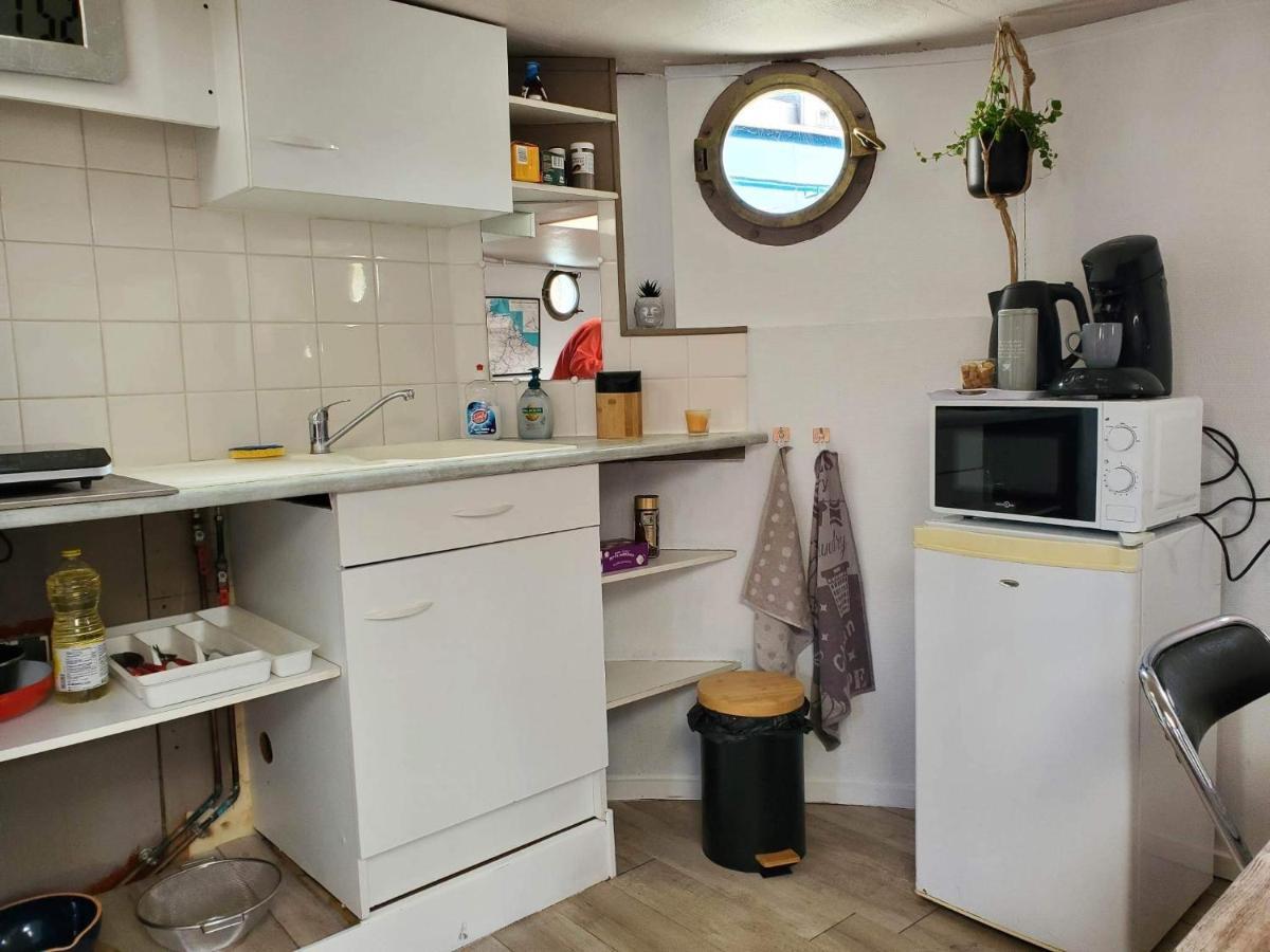 Peniche "Louise Michel" Sejournez Dans L'Appartement Du Capitaine, Offrez Vous Une Experience Inoubliable Au Fil De L'Eau Douai Exteriör bild
