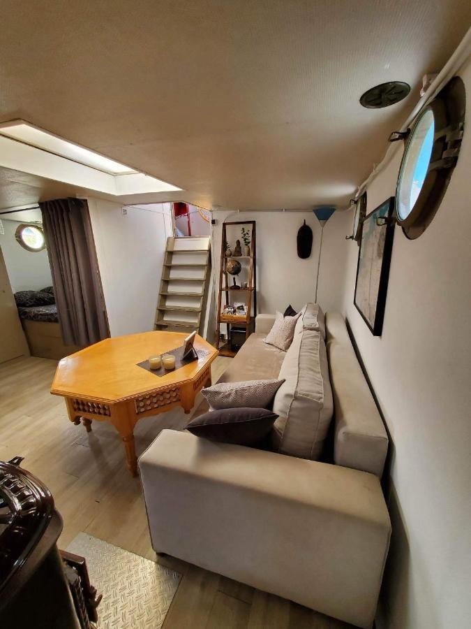 Peniche "Louise Michel" Sejournez Dans L'Appartement Du Capitaine, Offrez Vous Une Experience Inoubliable Au Fil De L'Eau Douai Exteriör bild