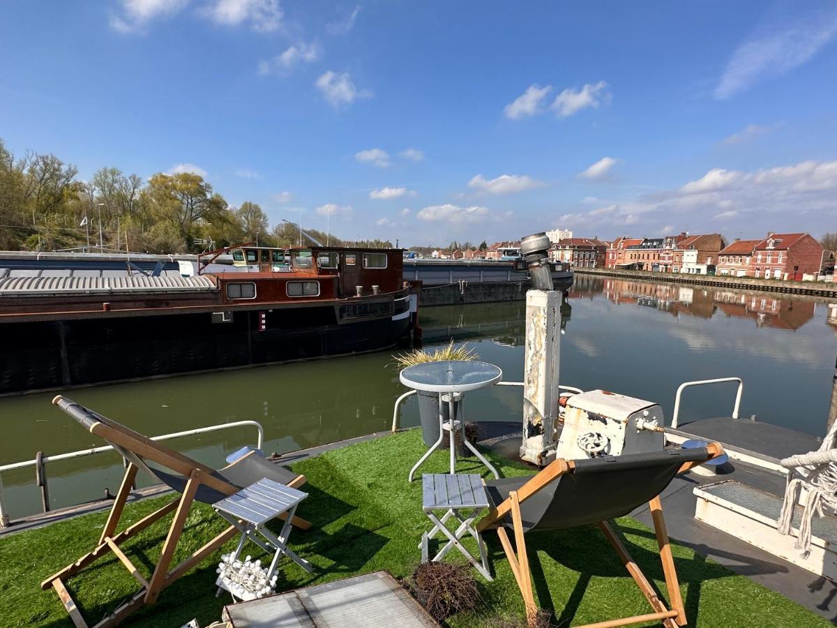 Peniche "Louise Michel" Sejournez Dans L'Appartement Du Capitaine, Offrez Vous Une Experience Inoubliable Au Fil De L'Eau Douai Exteriör bild